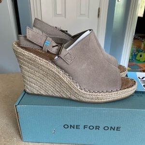 Toms ‘Monica’ wedges